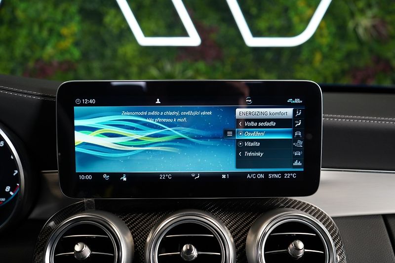 Mercedes-Benz Třídy C (2022) 63s*AMG*CERAMIC*HUD*CARBON*360 - fotka 37 z 44