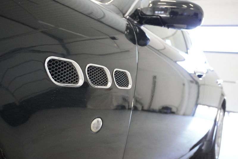 Maserati Quattroporte (2007) 4.2i 295 kW AUTOMAT - fotka 19 z 46