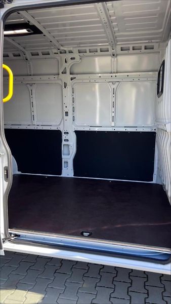 Fiat Ducato 2,2 MTJ 140k  Maxi L3H2 35 - fotka 15 z 18
