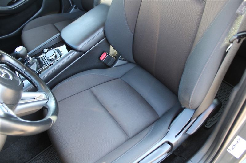Mazda 3 2,0 i  ČR,1.MAJ,DPH,PLUS - fotka 25 z 40