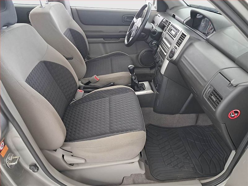 Nissan X-Trail (2006) 2.2 dCi, po STK, Tažné - fotka 9 z 14