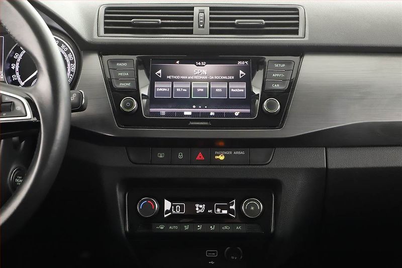 Škoda Fabia (2019) 1.0 TSI, Tempomat - fotka 11 z 17