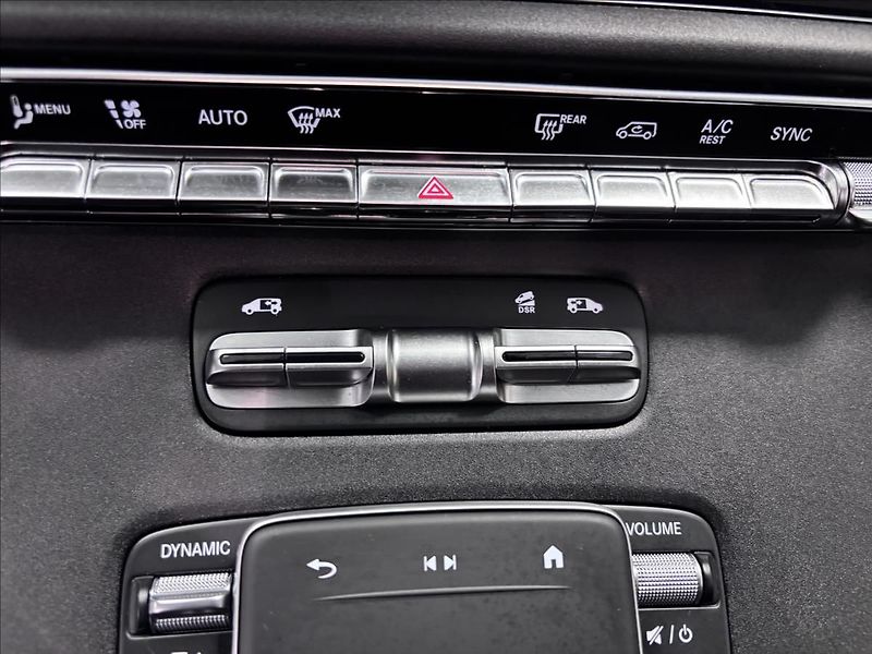 Mercedes-Benz Třídy V V300D 4MATIC STYLE L - fotka 19 z 38
