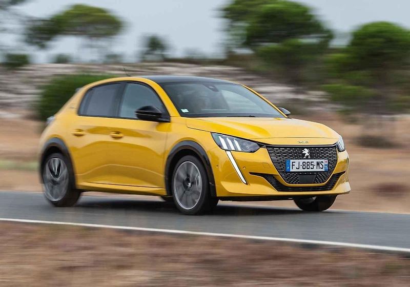 Peugeot 208 - evropské Auto roku