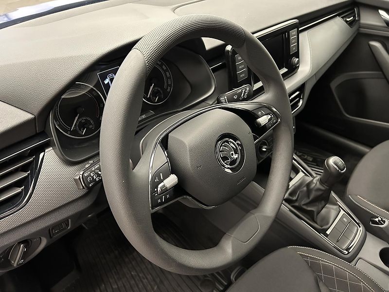 Škoda Scala 1.0 TSI  Ambition   Plus - fotka 7 z 22