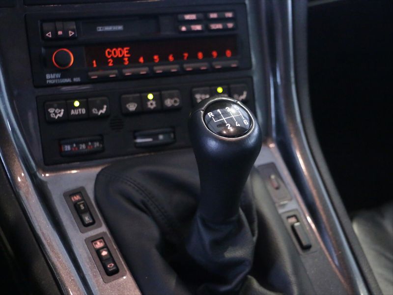 BMW Řada 8 5,6 850 CSI 280 kW 1. Majitel - fotka 24 z 38
