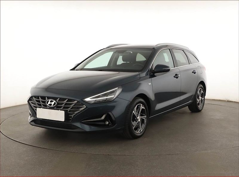 Hyundai i30 (2023) 1.5 T-GDI MHEV, Serv.kniha - fotka 2 z 21