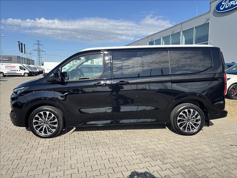 Ford Tourneo Custom 2,0 125kW Titanium X AWD L1 - fotka 2 z 49