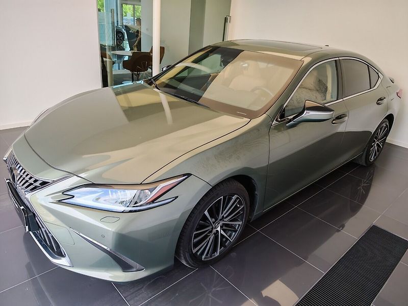 Lexus ES 300h Limited Edition - fotografie inzerátu