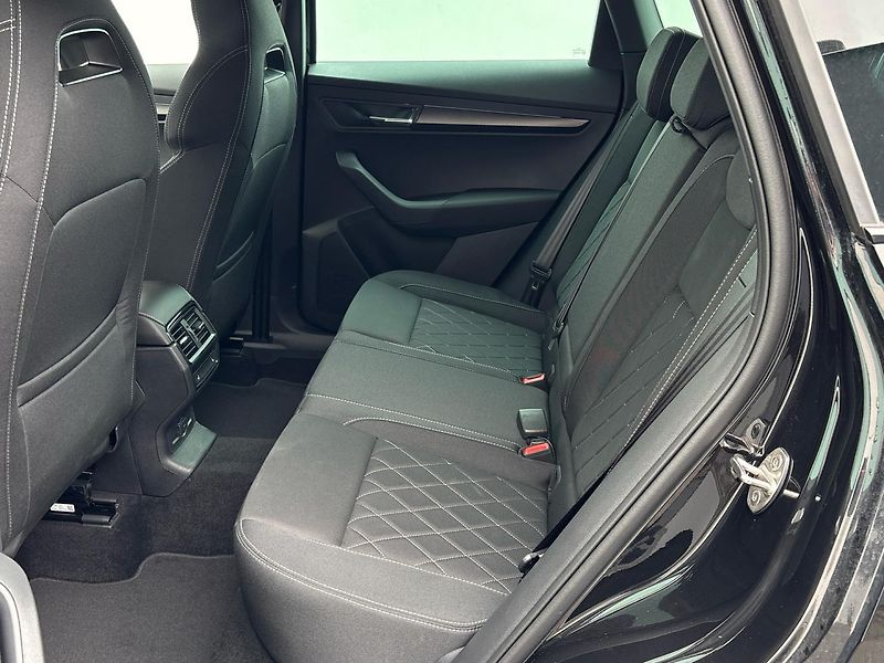 Škoda Karoq SPORT LINE - fotka 8 z 30
