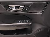 Volvo S60 T4 MOMENTUM AUT  - náhled 28