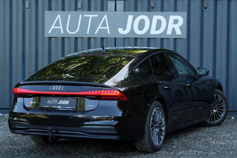 Audi A7 55 TFSI e, Quattro, Tažné, B&O - fotka 8 z 42