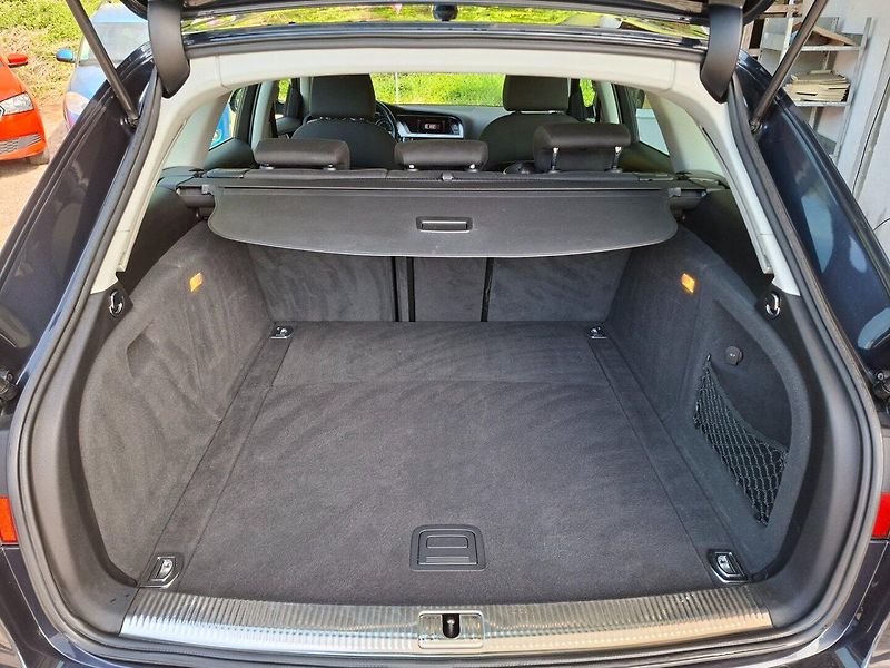 Audi A4 Allroad (2012) 2.0TDI 130kW MAN QUATTRO - fotka 32 z 43