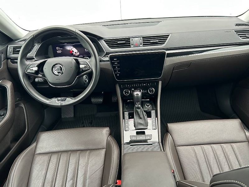 Škoda Superb L&K 4x4 7DSG 2,0TDI - fotka 12 z 29