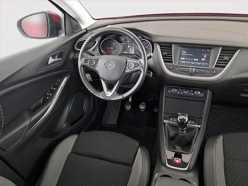 Opel Grandland X (2021) 1.2 Turbo, ČR,1.maj, Kůže - fotka 7 z 16