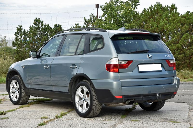 BMW X3 xDrive20d LCi,KŮŽE,VÝHŘEV,TEMP - fotka 4 z 40