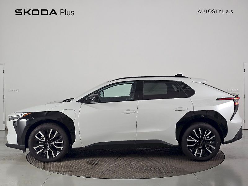 Toyota bZ4X (2026) FACELIFT AWD 343k EXECUTIVE - fotka 3 z 33