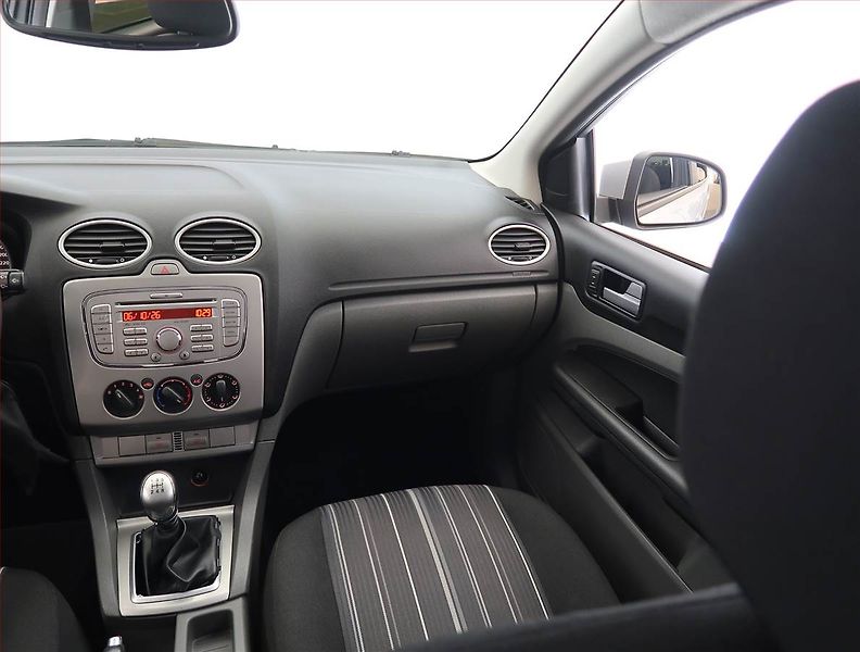 Ford Focus (2009) 1.6 16V, Serv.kniha, nová STK - fotka 8 z 16