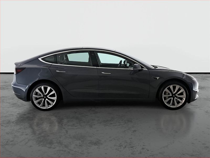 Tesla Model 3 (2020) Std Range Plus 52kWh, SoH 81% - fotka 6 z 25