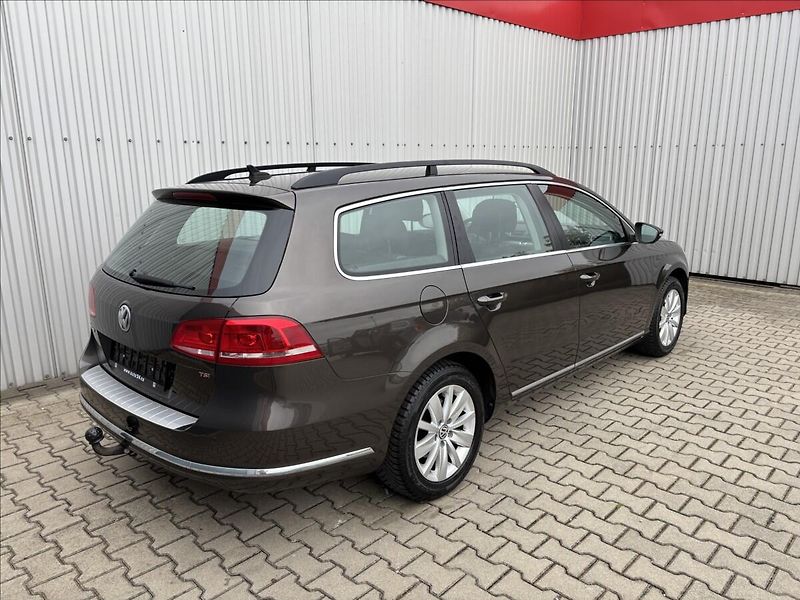 Volkswagen Passat Variant 1,4 TSi Comfortline - fotka 4 z 13