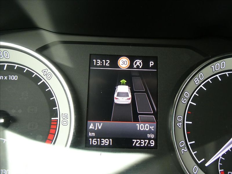 Škoda Superb 2,0 TDI 140kW 4x4 DSG Laurin&K - fotka 43 z 56