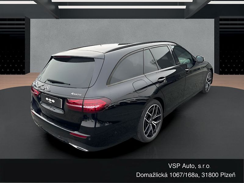 Mercedes-Benz Třídy E 400d 4MATIC kombi AMG paket - fotka 5 z 23