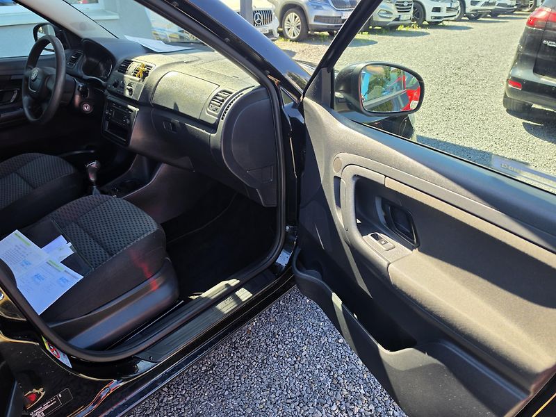 Škoda Fabia 1.2 TSI Facelift  - fotka 15 z 23