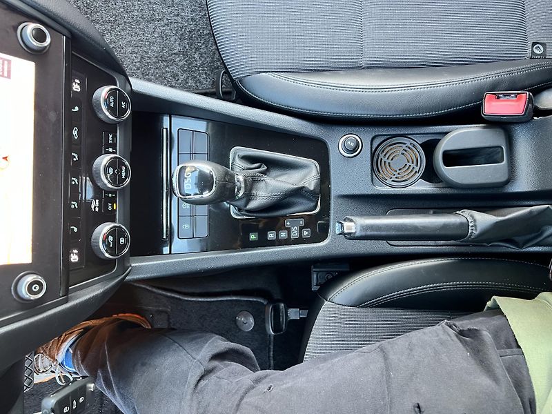 Škoda Octavia 2.0TDI 110KW,DSG,NAVI,TZ,KůŽE - fotka 39 z 45