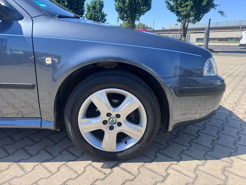 Škoda Octavia (2006) 1,6 MPI 75 KW STK - fotka 17 z 44
