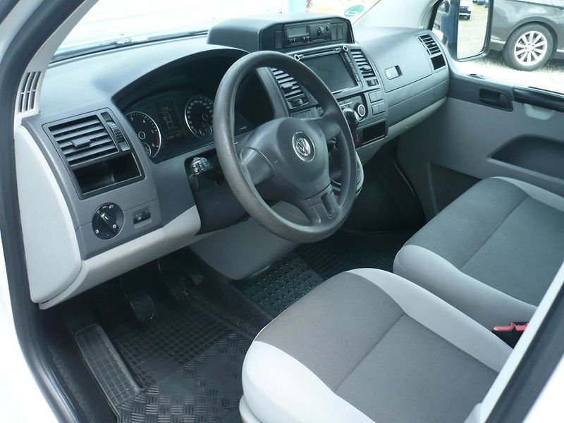 Volkswagen Transporter 2.0TDI Klima 6Míst - fotka 15 z 32