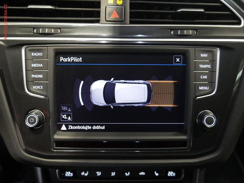 Volkswagen Tiguan (2017) 2.0TDi, ČR, Comfortline, LED - fotka 16 z 18