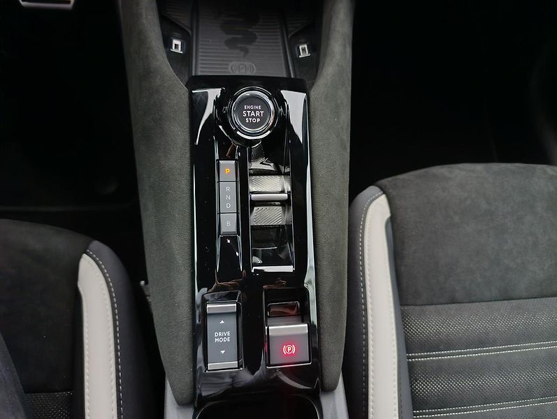 Alfa Romeo Junior (2026) Elettrica Sport Speciale 156k - fotka 22 z 30