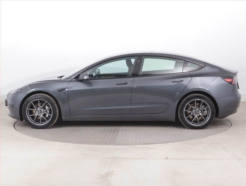 Tesla Model 3 (2022) Standard Range LFP, SoH 93% - fotka 3 z 20