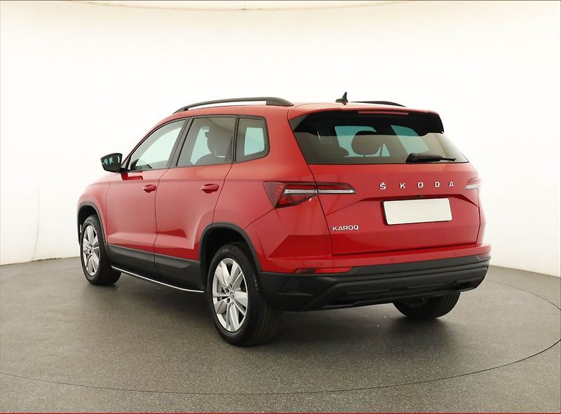 Škoda Karoq (2023) Style 1.5 TSI - fotka 4 z 16