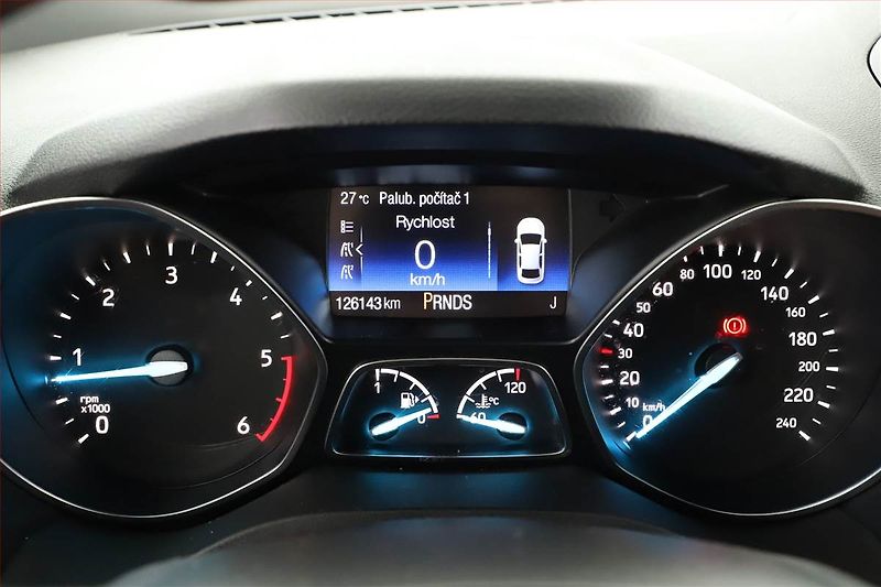 Ford Kuga (2017) ST-Line 2.0 TDCi, 4X4 - fotka 9 z 20