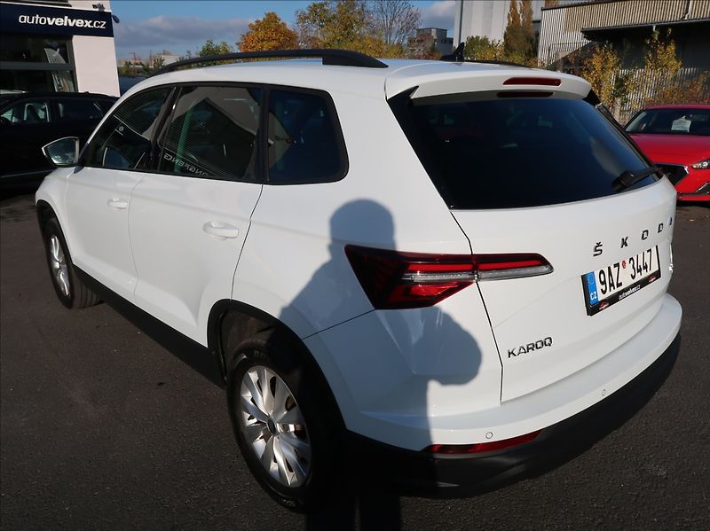 Škoda Karoq 2,0 TDi,110kW,1majČR,4x4,DPH - fotka 4 z 28