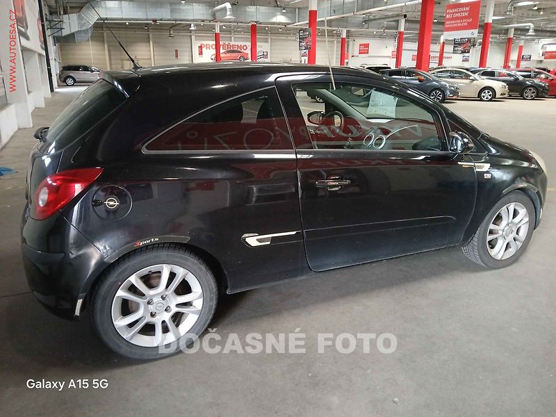 Opel Corsa (2007) 1.4. i, AC - fotka 2 z 3
