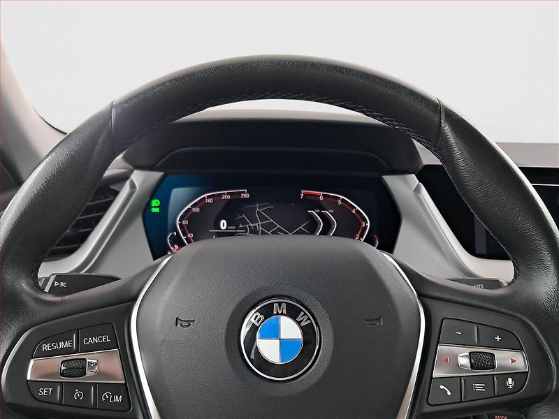 BMW Řada 2 (2021) 218i Gran Coupé, Serv.kniha - fotka 18 z 18
