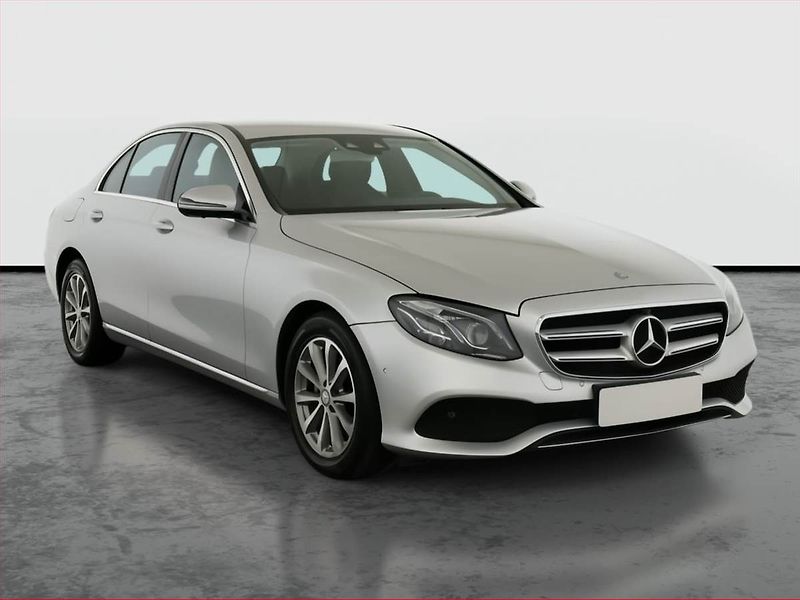 Mercedes-Benz Třídy E (2016) E 220 d 4MATIC - fotografie inzerátu
