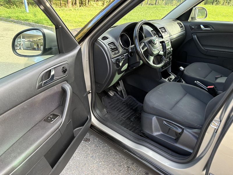 Škoda Yeti (2012)  1.2 TSI Ambition-A - fotka 11 z 16
