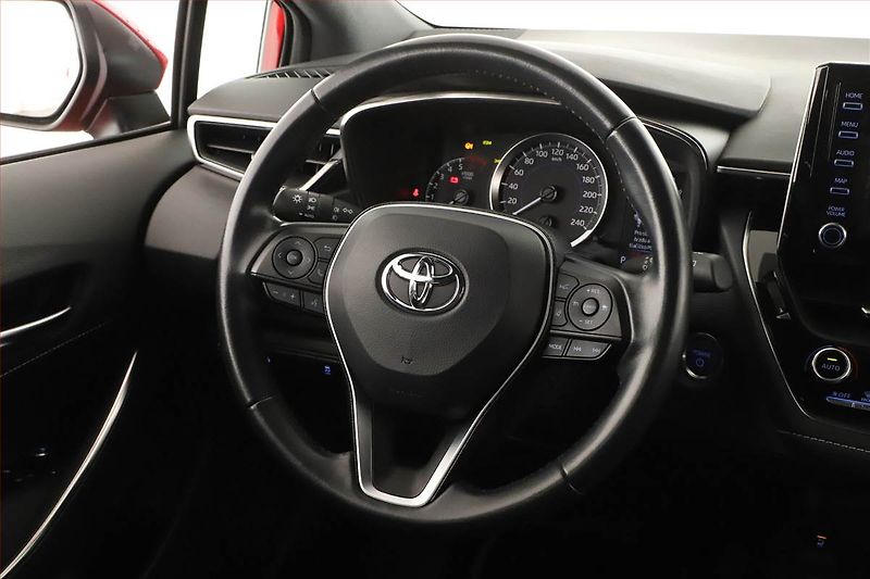 Toyota Corolla (2021) 1.8 Hybrid - fotka 13 z 16