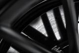 Aston Martin DB12 CZ, xenon grey, black pack - náhled 15