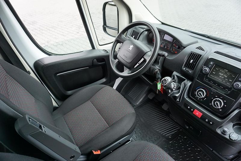 Peugeot Boxer (2023) 2,2 HDi / 140 KM / WYWROTKA /  - fotka 13 z 52
