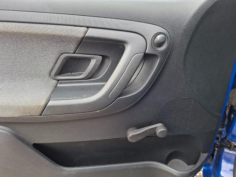 Škoda Fabia (2009) 1.2i 51kW -1.MAJITEL-KLIMA - fotka 15 z 23