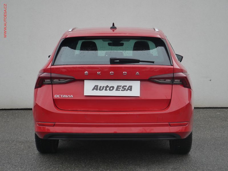 Škoda Octavia (2020) 2.0 TDi, Navi, LED, AC - fotka 5 z 20