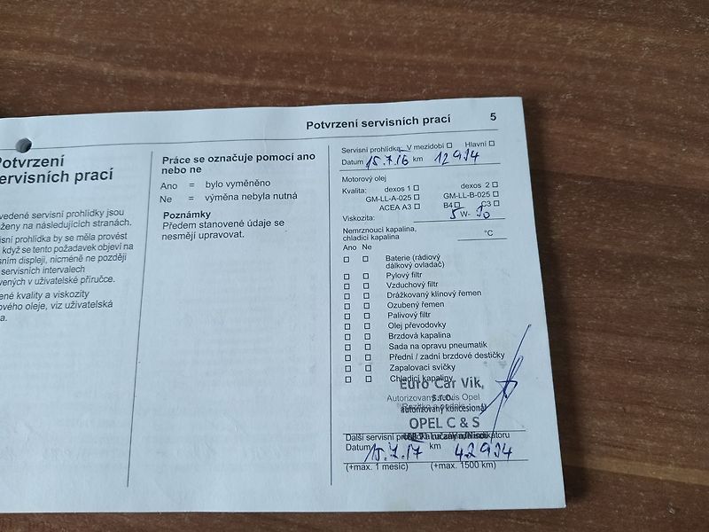 Opel Astra 1.4i Turbo Cosmo LPG - fotka 26 z 29
