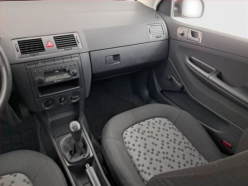 Škoda Fabia (2005) 1.2, po STK, rezervace - fotka 8 z 14