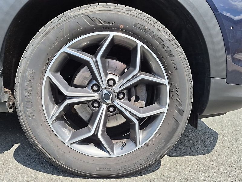 SsangYong Korando 1.5 Turbo e-XGI 120Kw LE Eco - fotka 24 z 25