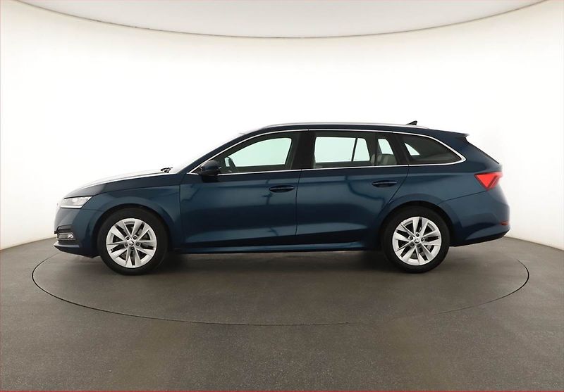 Škoda Octavia (2021) Style 1.5 TSI, ČR,1.maj - fotka 3 z 16