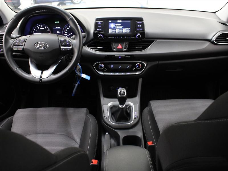 Hyundai i30 1,0 T-GDi 88kW 1.maj.ČR 40tkm! - fotka 8 z 19